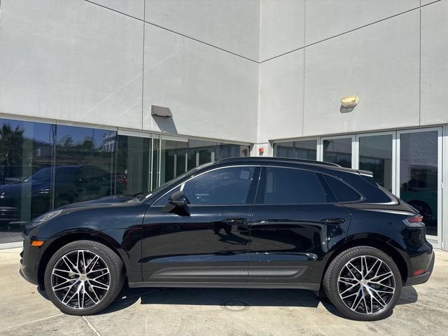 Used 2023 Porsche Macan AWD/4WD image 4