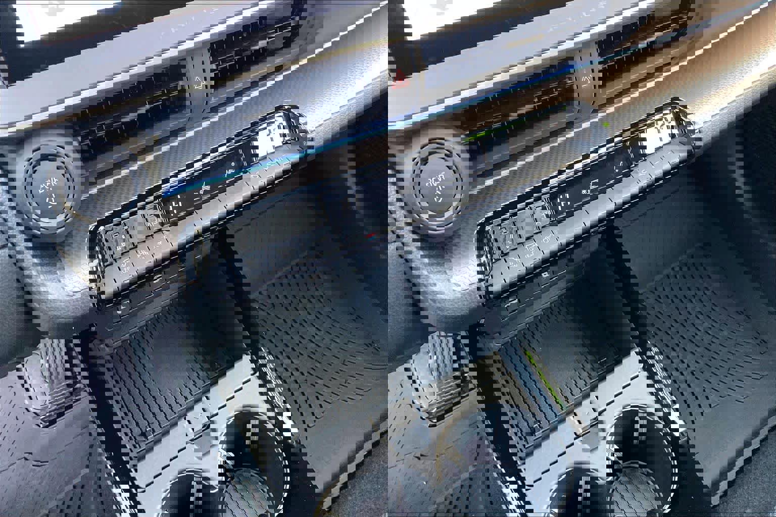 Certified 2026 Toyota Prius XLE image 30