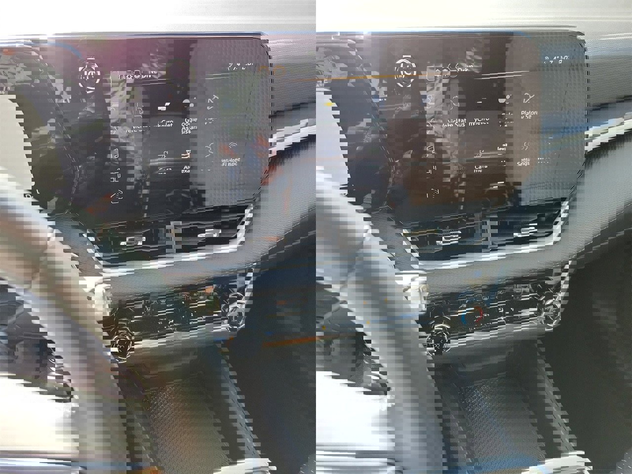 Used 2025 Chevrolet Equinox LT image 22