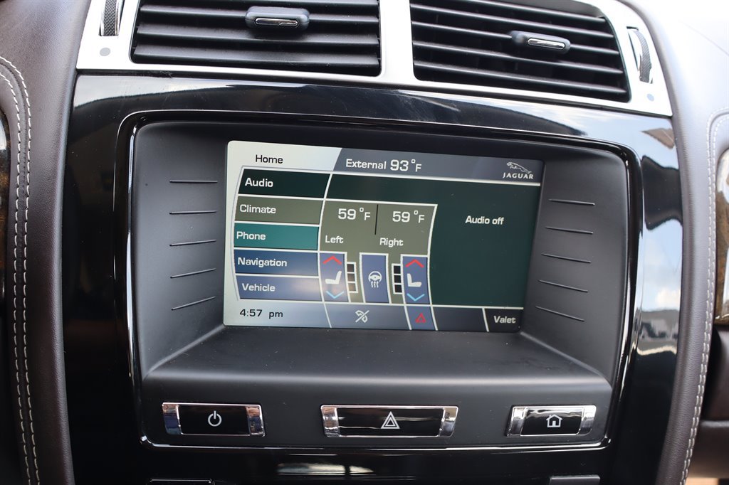 Used 2014 Jaguar XK Coupe RWD image 18