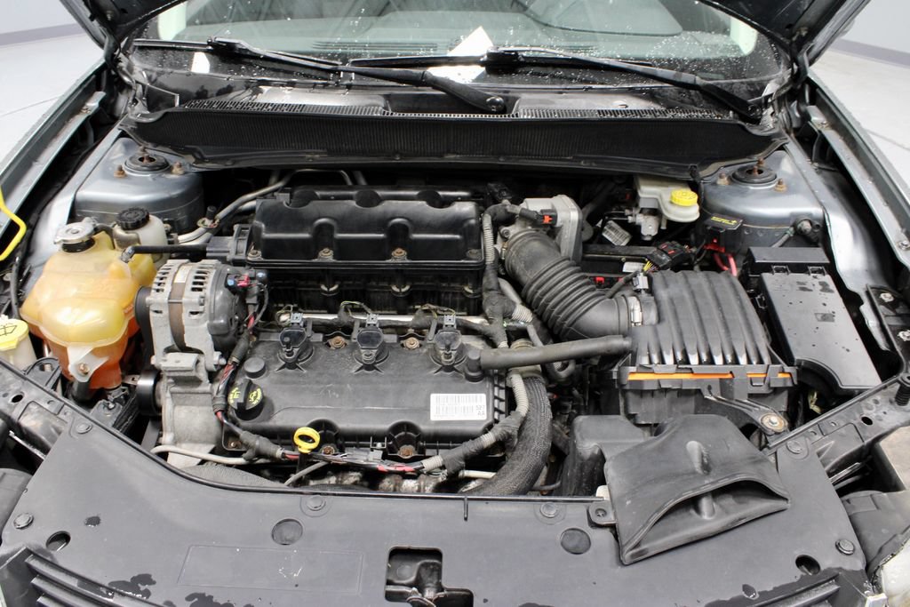 Used 2009 Dodge Avenger R/T FWD image 15