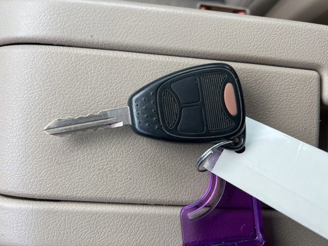 Used 2008 Dodge Caliber SXT image 27