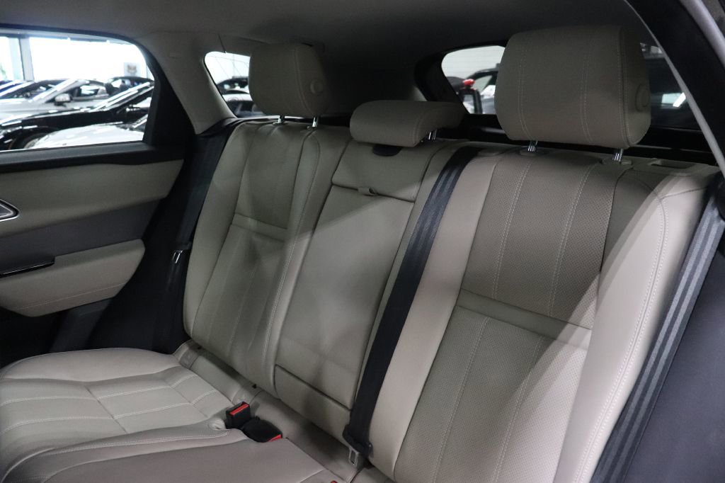 Used 2020 Land Rover Range Rover Velar S image 16