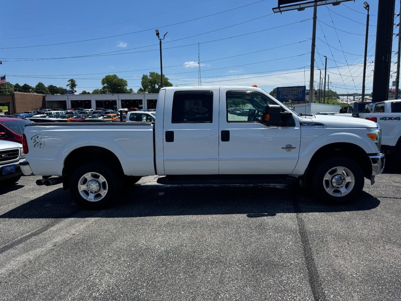 Used 2011 Ford F350 XLT w/ Camper Pkg AWD/4WD image 2