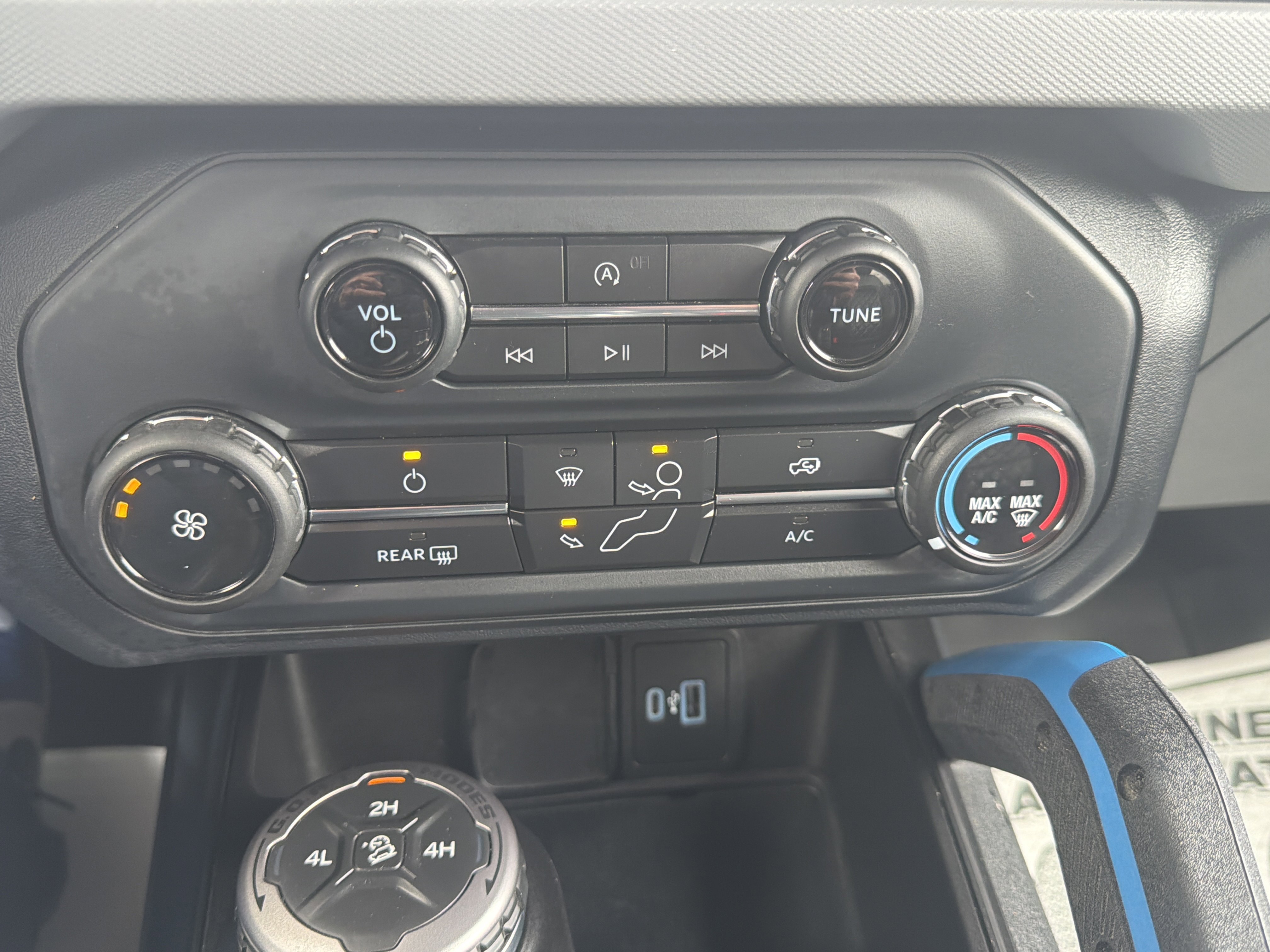 Used 2022 Ford Bronco Black Diamond AWD/4WD image 28