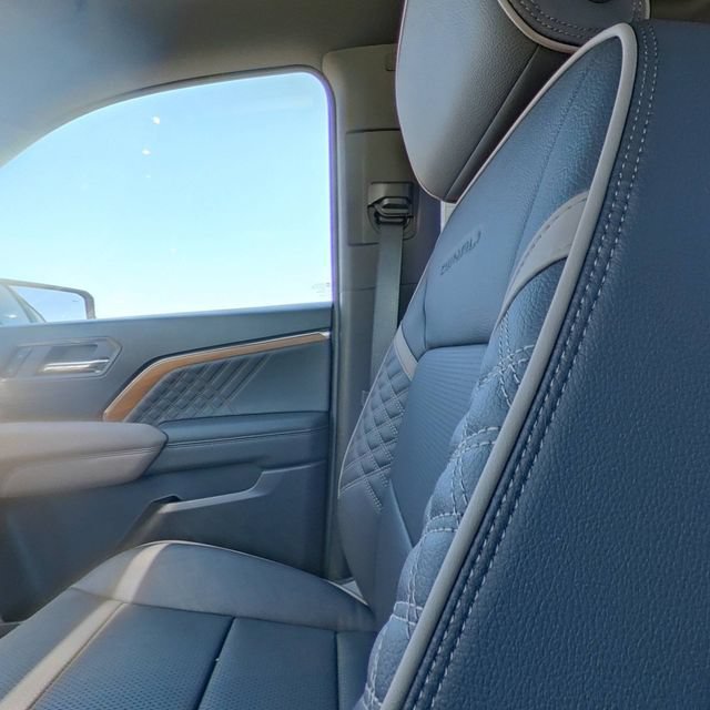 New 2026 GMC Canyon Denali AWD/4WD image 31