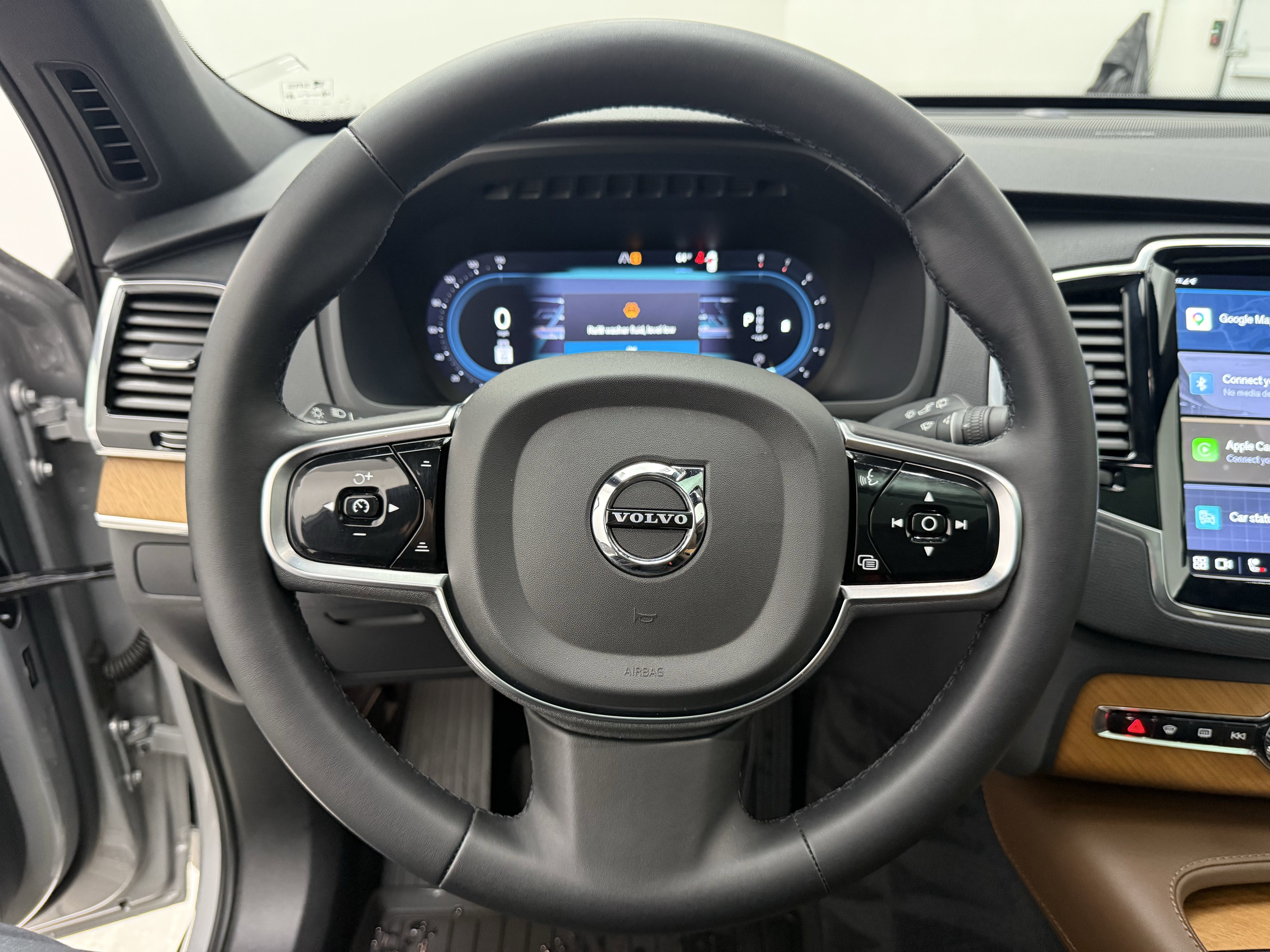 Certified 2023 Volvo XC90 B5 Plus w/ Protection Package Premier AWD/4WD image 13