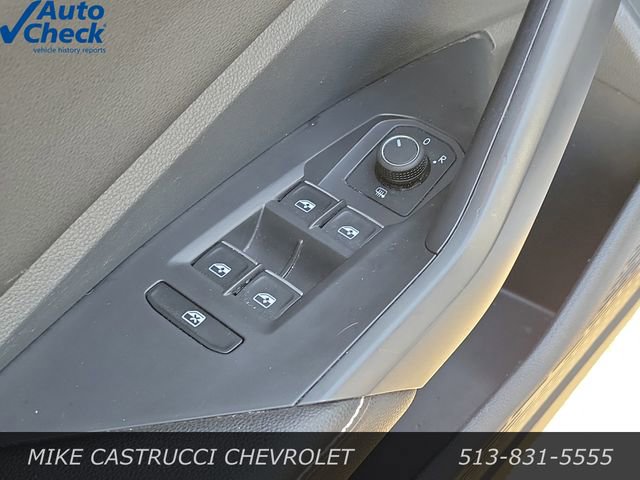 Used 2024 Volkswagen Jetta SE FWD image 21