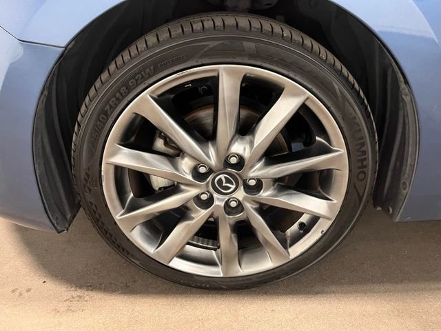 Used 2018 MAZDA MAZDA3 Grand Touring image 28