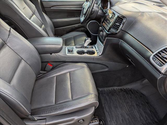 Used 2020 Jeep Grand Cherokee Summit w/ Platinum Series Group AWD/4WD image 22