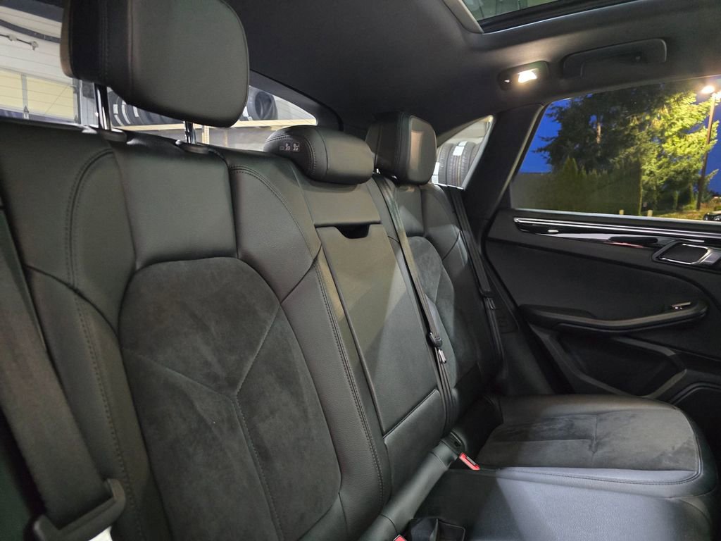 Used 2016 Porsche Macan S image 29