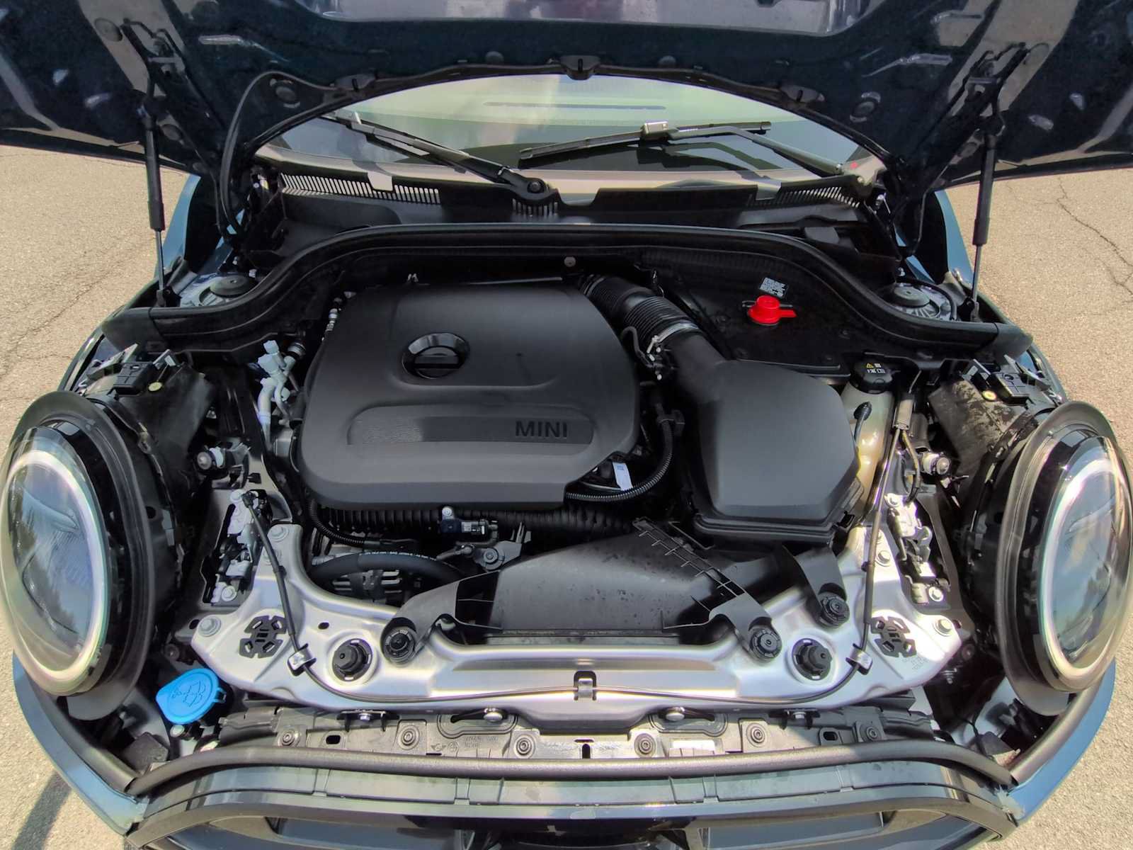 Certified 2025 MINI Cooper S FWD image 15