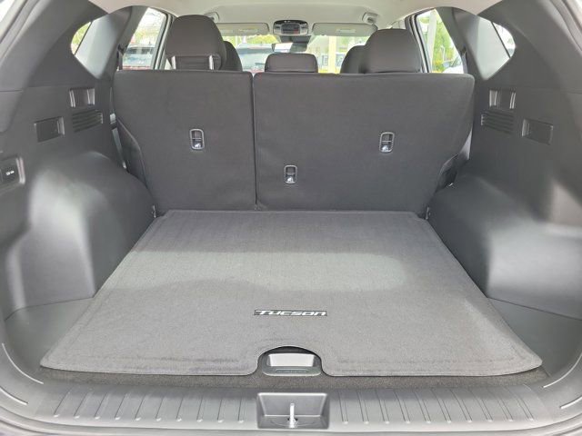 Certified 2026 Hyundai Tucson SE FWD image 6