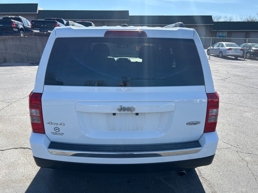 Used 2016 Jeep Patriot High Altitude image 7