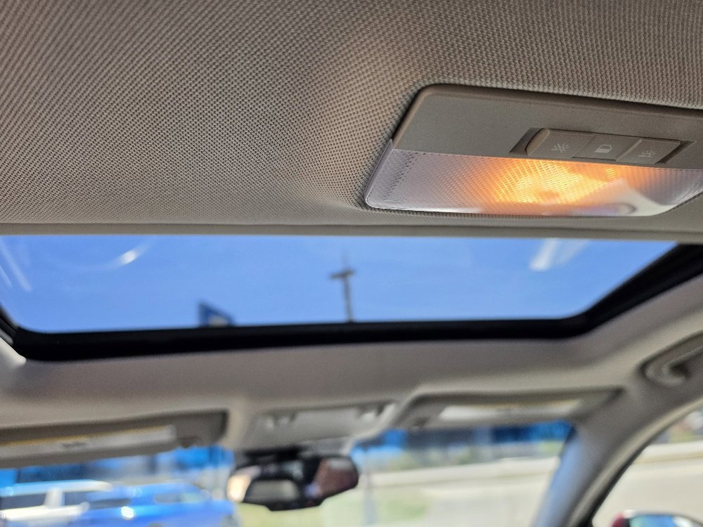 Used 2012 Chevrolet Cruze LTZ FWD image 7