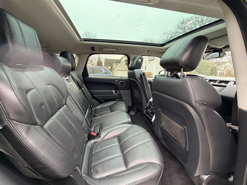 Used 2016 Land Rover Range Rover Sport HSE AWD/4WD image 17