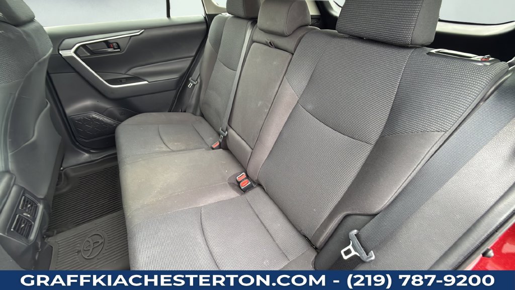 Used 2021 Toyota RAV4 LE AWD/4WD image 38