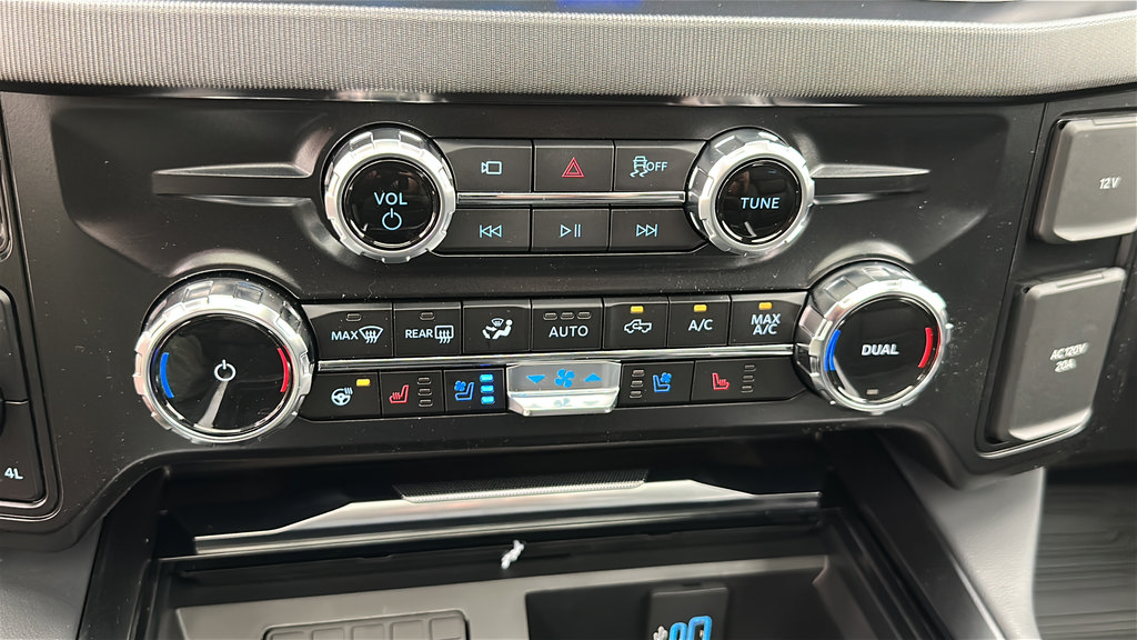New 2026 Ford F350 Platinum AWD/4WD image 18