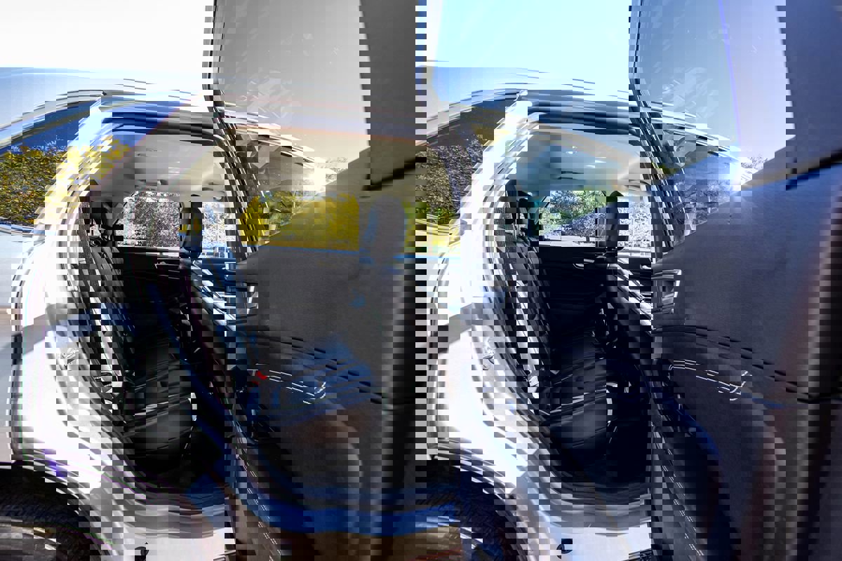 Used 2020 Ford Edge Titanium w/ Cargo Accessory Package image 23