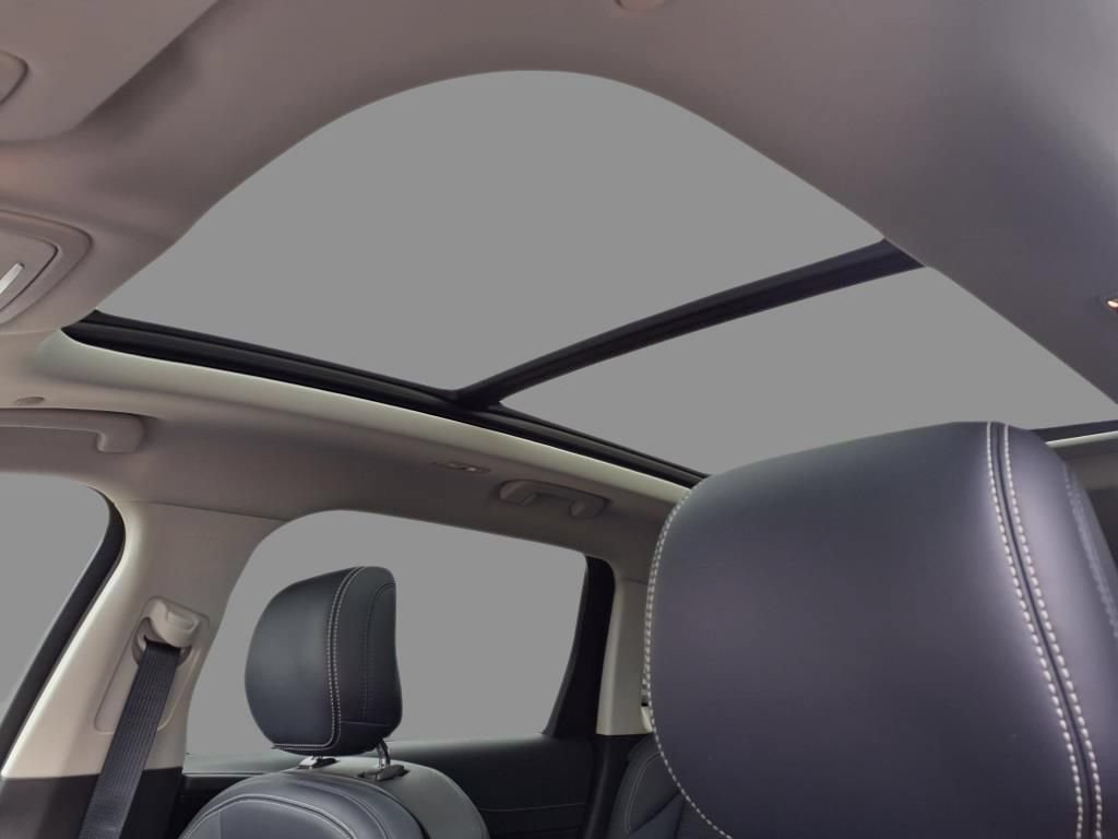 New 2025 Lincoln Nautilus Reserve AWD/4WD image 17