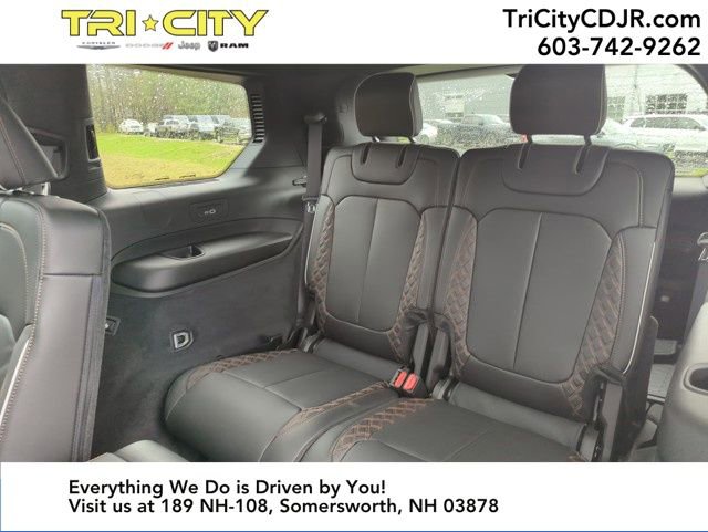 Used 2025 Jeep Grand Cherokee L Summit image 29