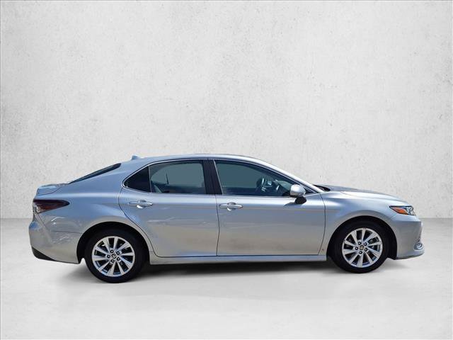 Used 2023 Toyota Camry LE FWD image 4