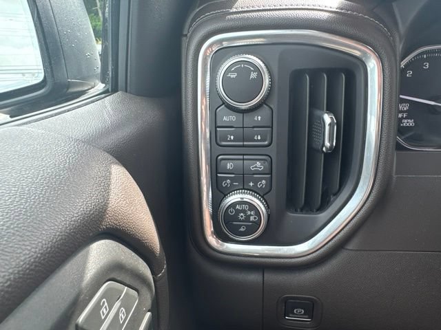 Used 2019 GMC Sierra 1500 SLT w/ SLT Premium Package AWD/4WD image 4