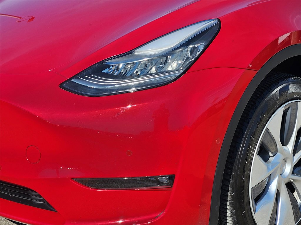 Used 2021 Tesla Model Y Standard Range 4D Sport Utilit image 9