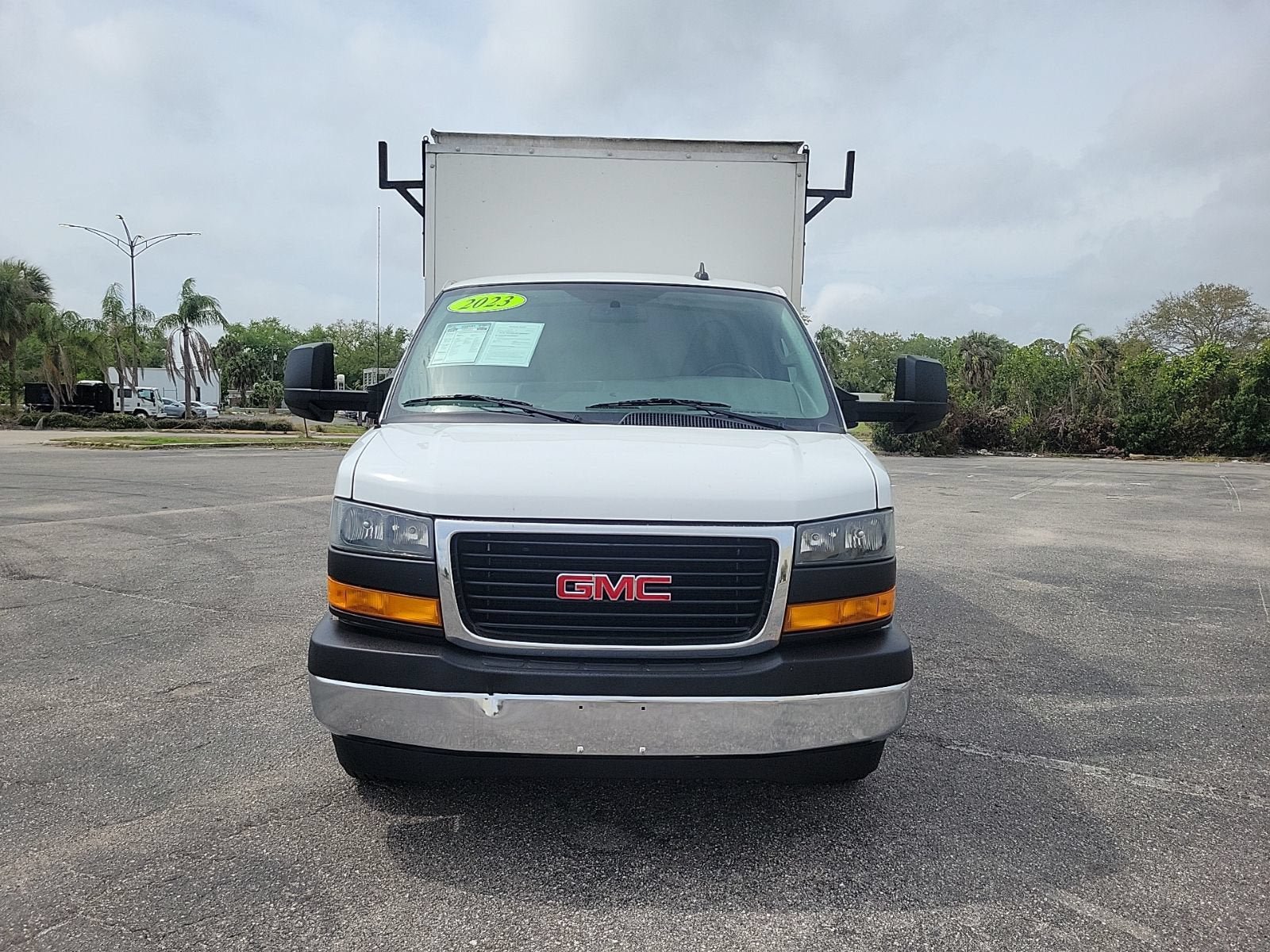 Used 2023 GMC Savana 3500 w/ Power Convenience Package RWD image 4