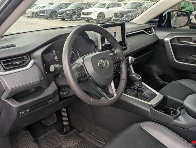 Used 2024 Toyota RAV4 XLE Premium image 31