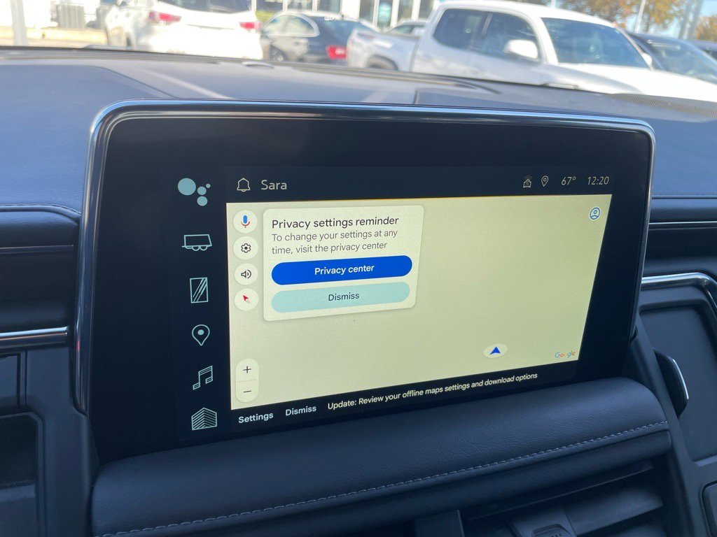 Used 2024 Chevrolet Suburban Z71 w/ Luxury Package image 12