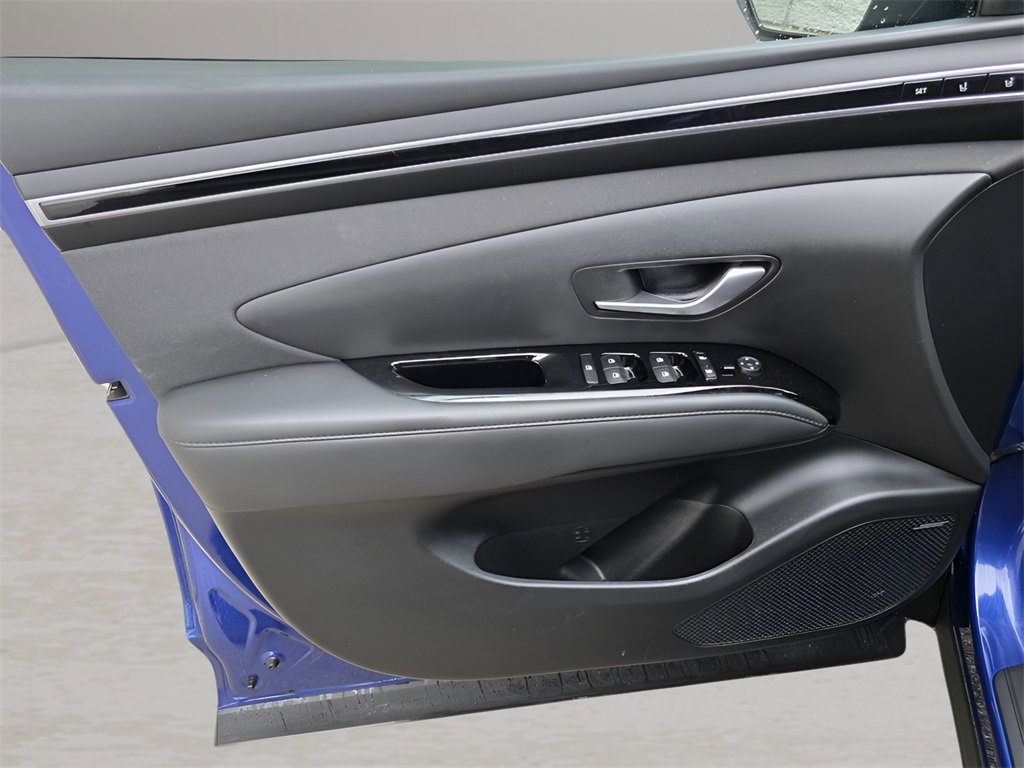 Used 2024 Hyundai Tucson Limited image 18