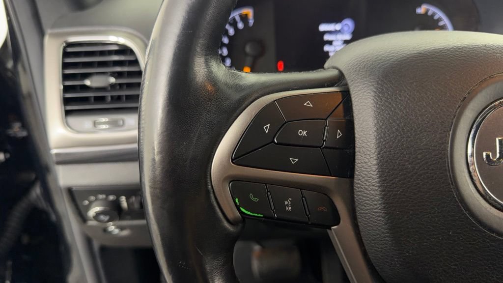 Used 2019 Jeep Grand Cherokee Altitude AWD/4WD image 20