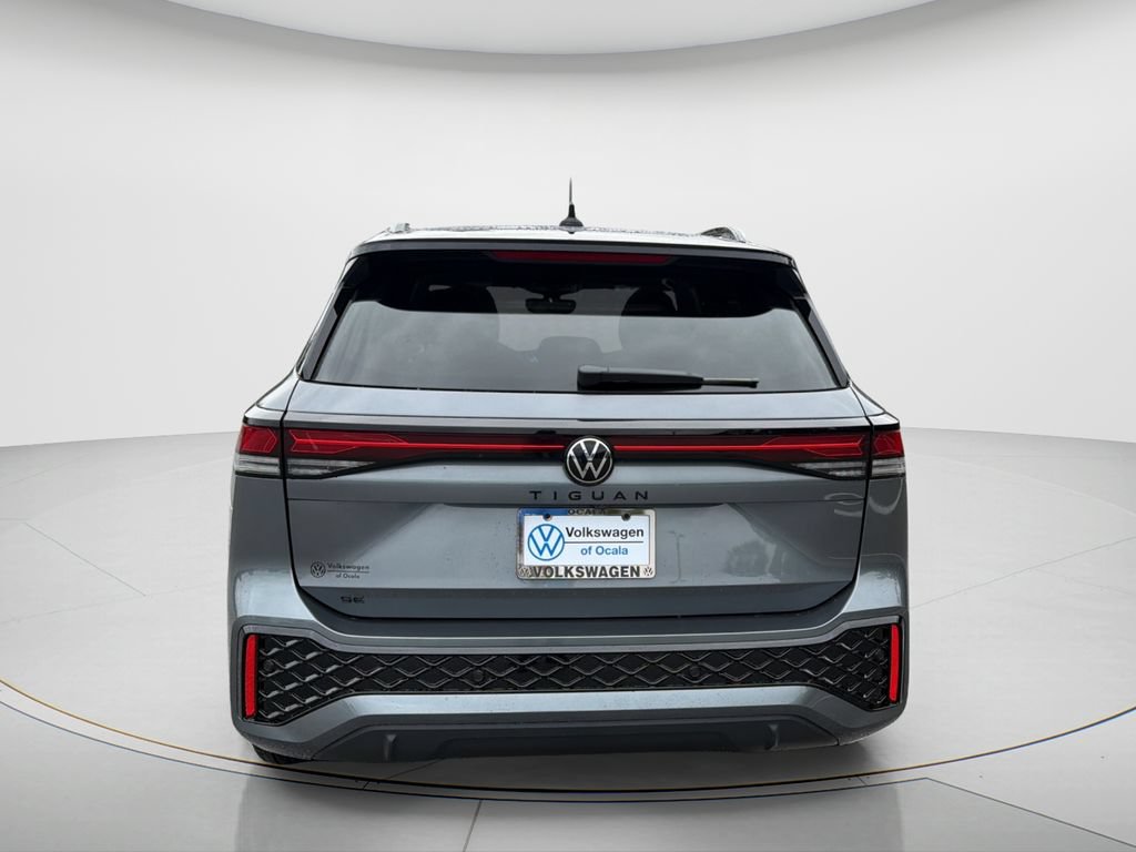 New 2026 Volkswagen Tiguan SE R-Line FWD image 6