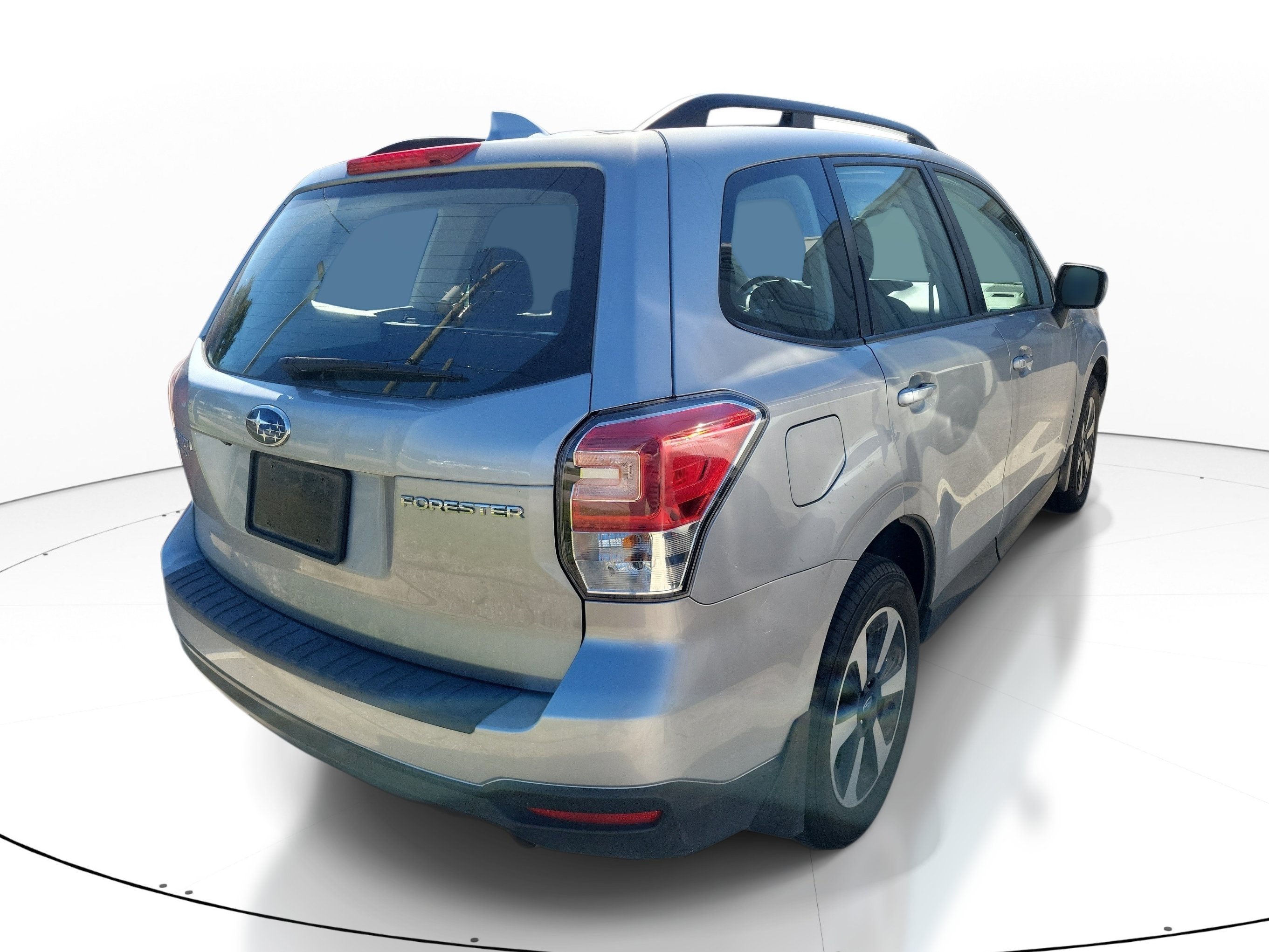 Used 2018 Subaru Forester 2.5i w/ Alloy Wheel Package AWD/4WD image 9