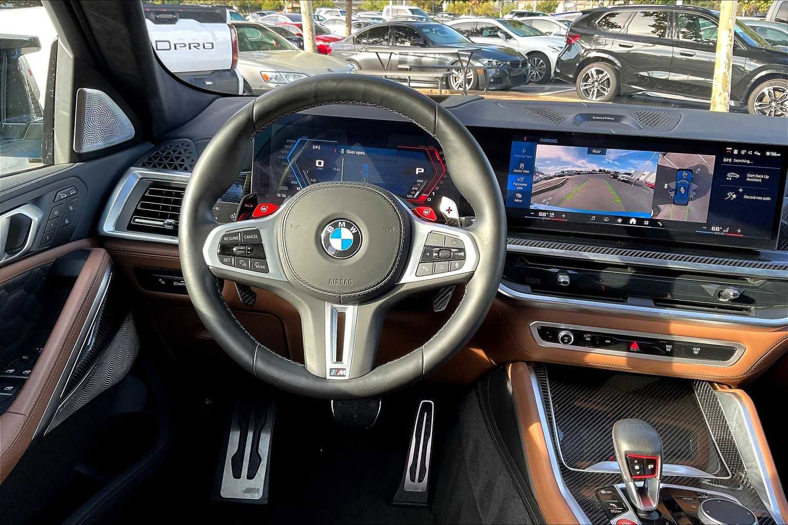 Used 2025 BMW X6 M Competition w/ Executive Package image 8