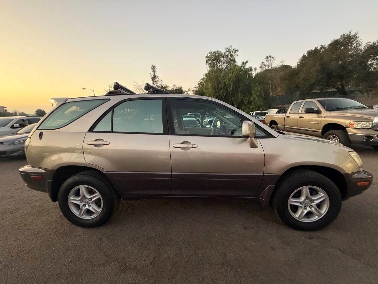 Used 2001 Lexus RX 300 FWD image 5