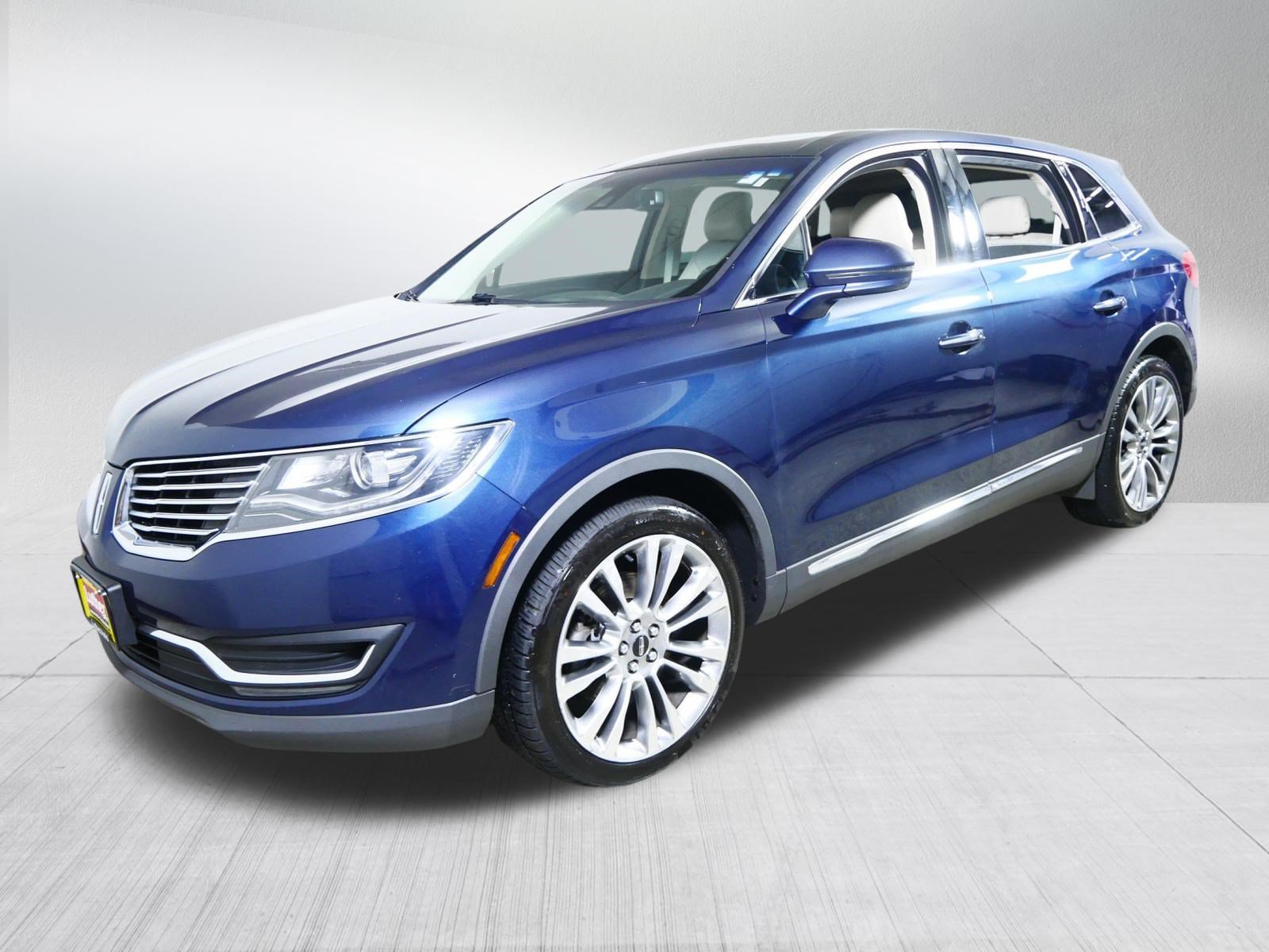 Used 2017 Lincoln MKX Reserve w/ Lincoln MKX Climate Package AWD/4WD image 3