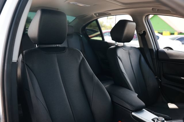 Used 2012 BMW 328i Sedan RWD image 19