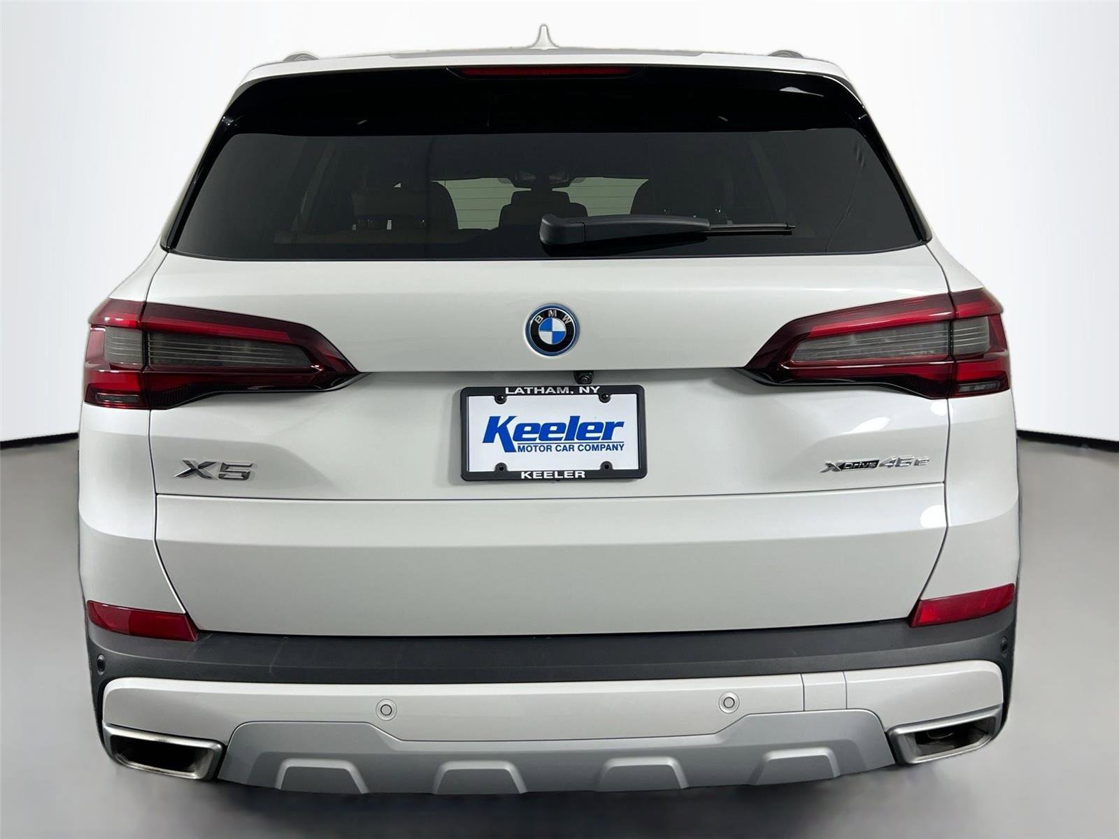 Used 2023 BMW X5 xDrive45e w/ Executive Package image 5