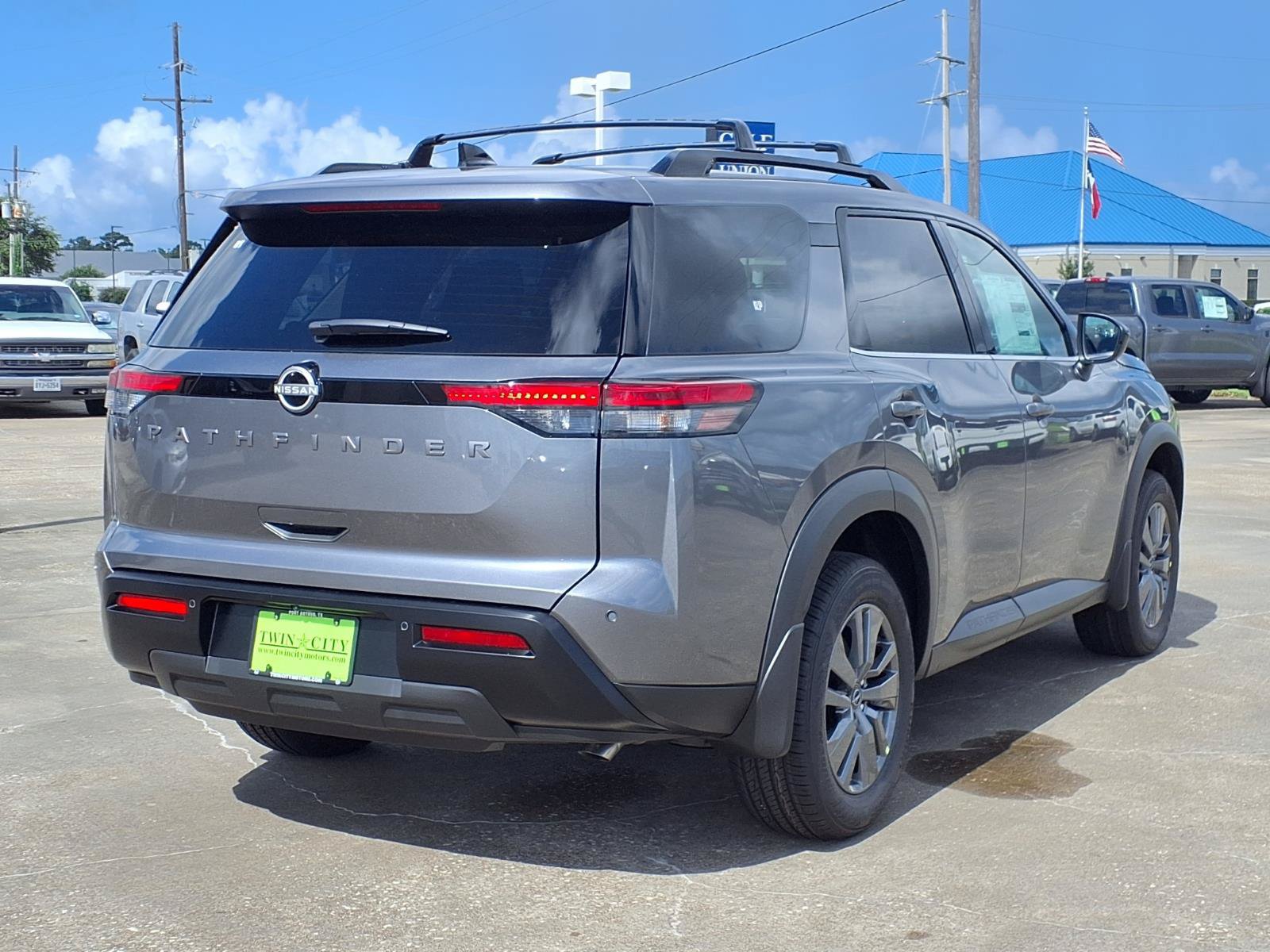 New 2026 Nissan Pathfinder SV FWD image 6