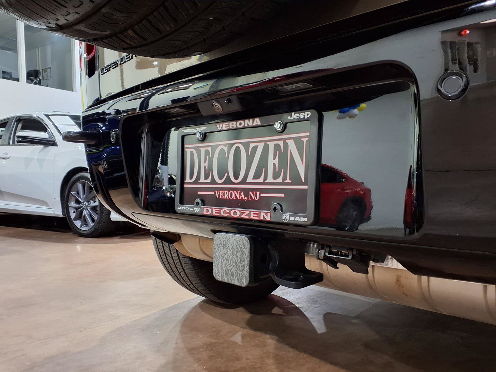 Used 2024 Land Rover Defender 110 X-Dynamic SE AWD/4WD image 9