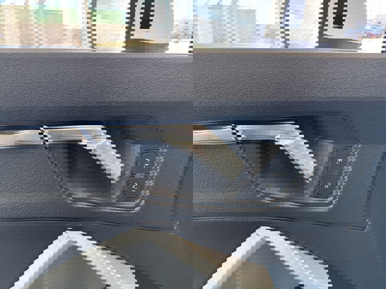 Used 2022 Audi Q3 2.0T Premium w/ Convenience Package image 37