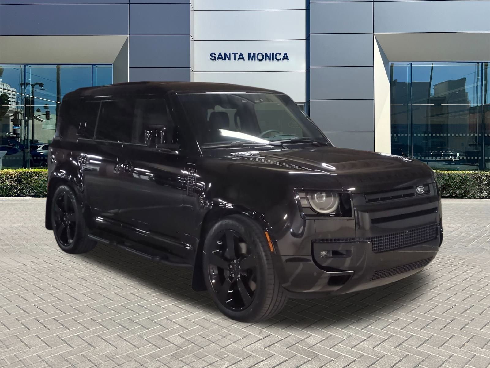 New 2026 Land Rover Defender 110 X-Dynamic SE image 7