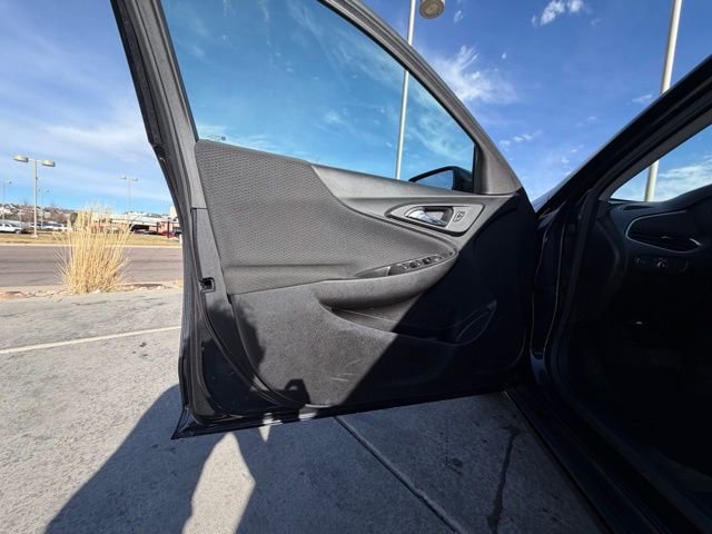 Used 2022 Chevrolet Malibu LT image 10