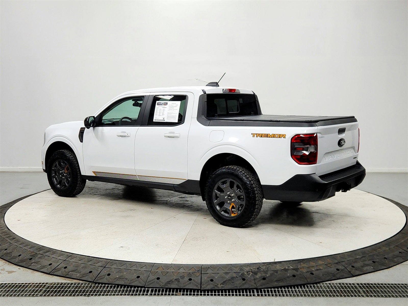 Used 2025 Ford Maverick Tremor image 5