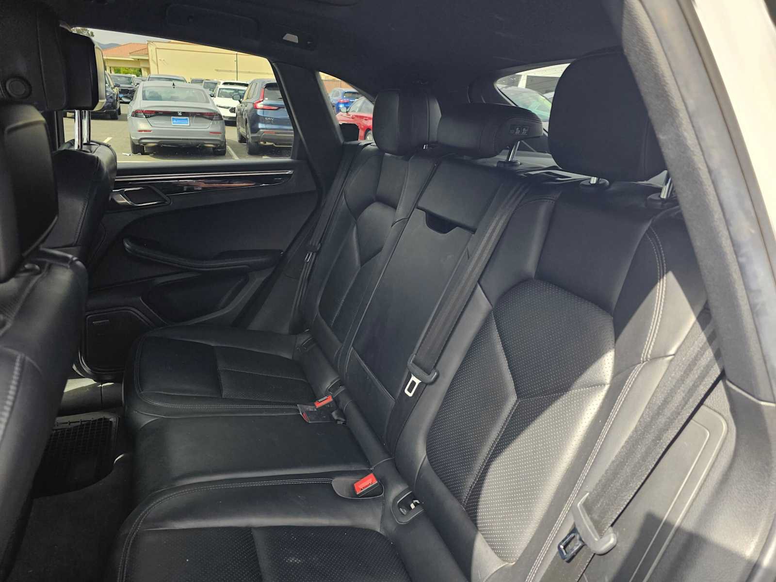 Used 2017 Porsche Macan AWD/4WD image 16