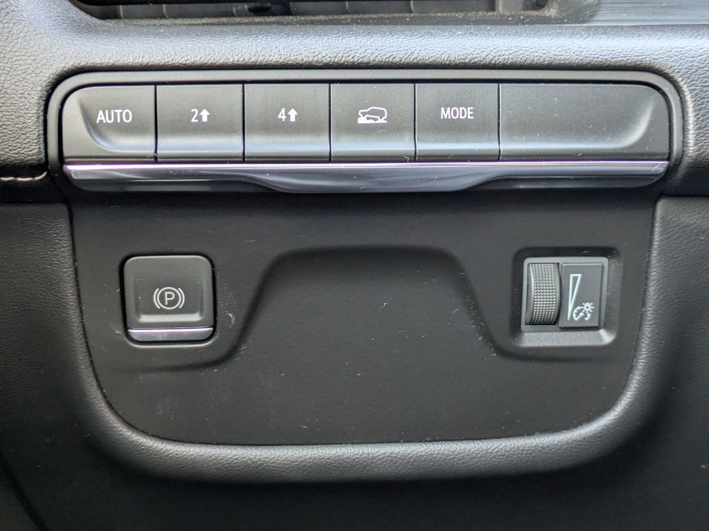 Used 2021 Cadillac Escalade ESV Premium Luxury w/ LPO, Radiant Package image 32