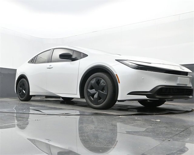 New 2026 Toyota Prius LE image 22