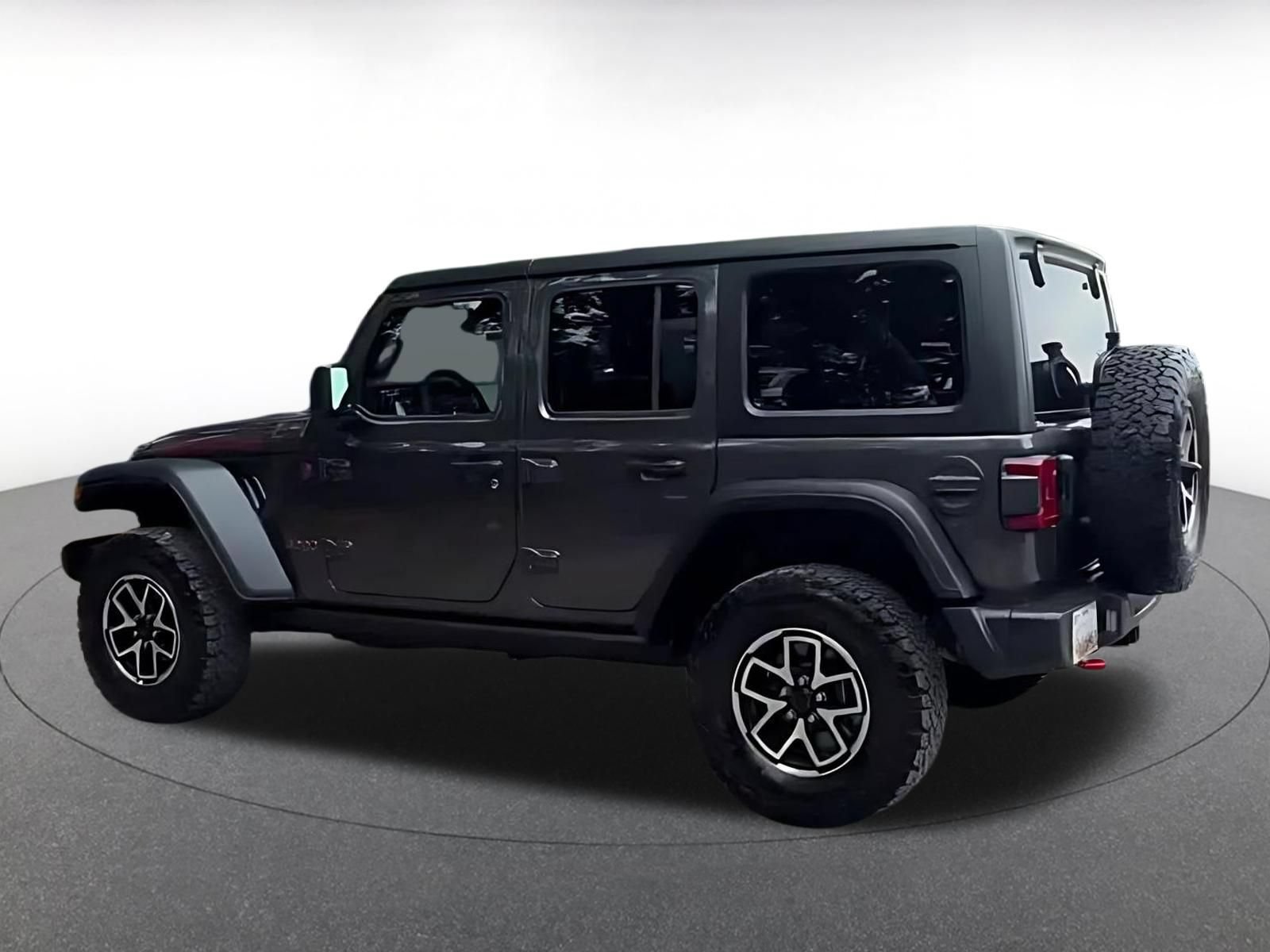 Used 2025 Jeep Wrangler Unlimited Rubicon AWD/4WD image 16